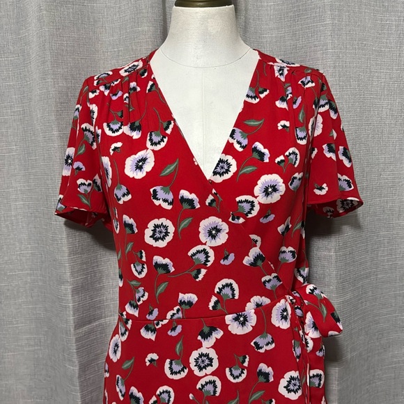 Like New-J Crew Mercantile Wrap Dress-Sz 4-Red Floral-V Neck/Eye Hook-Waist Tie - Picture 2 of 16